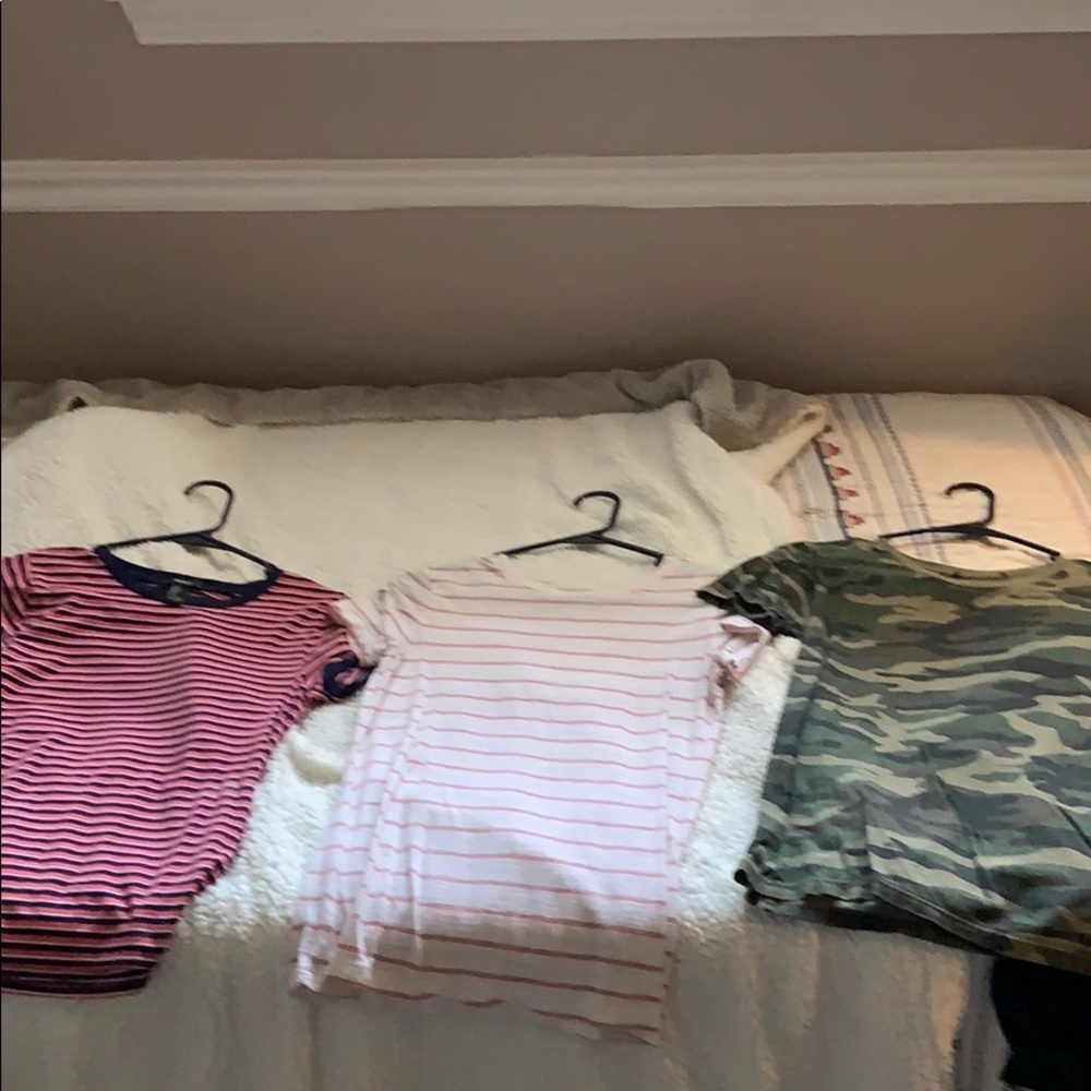 Crew necks